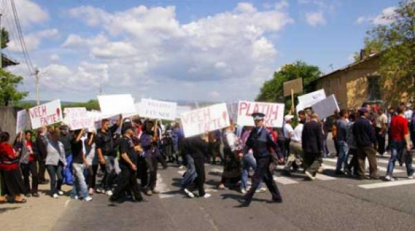 protest impotriva gropilor din drum