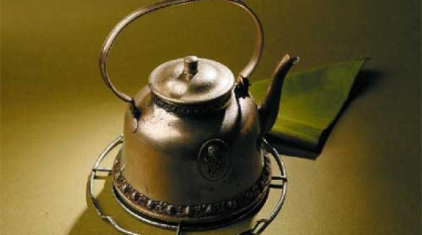 ceaiul intre eleganta mister si fericire