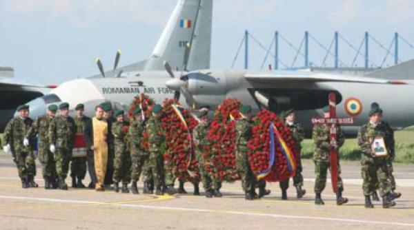 militarul mort in afganistan inmormantat cu onoruri a brasov