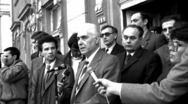 radu campeanu campanie mai mult afara decat in tara