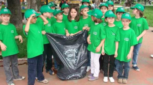 detectivii curateniei