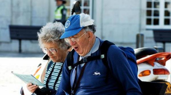 paris un vis posibil batrani romani furati si batuti de francezi