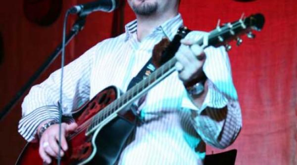 in showbiz sunt multi mucosi