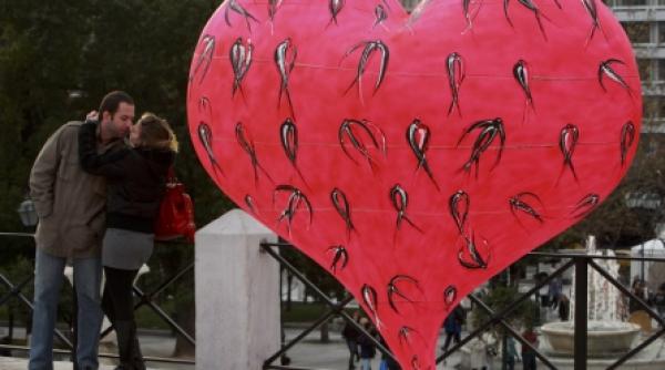 jumatate dintre romani sunt indragostiti