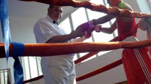 a de la america b de la bani