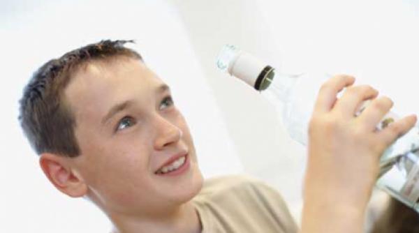 oms lupta contra alcoolismului juvenil