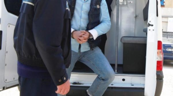 serea si martis raman in arest