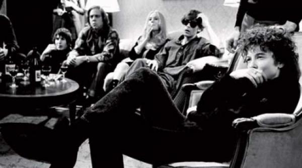 la inceput a cantat rock n roll