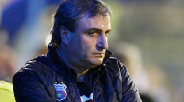 steaua tot in sapa de lemn