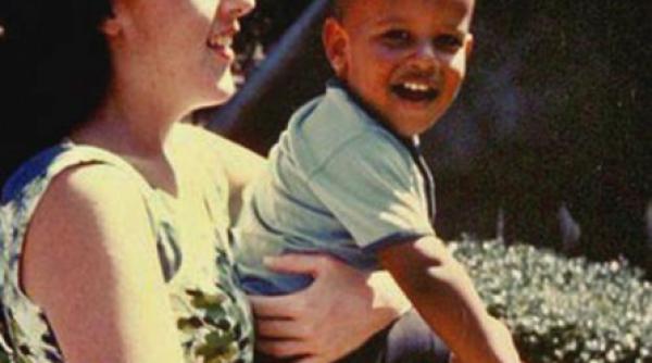 ele sunt mamele celor mai puternici oameni politici ai planetei