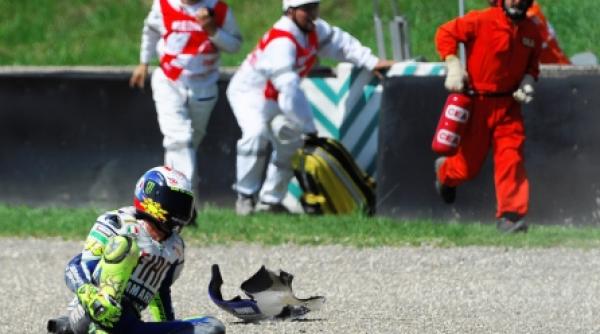 il dottore are fractura de tibie si peroneu si sta 2 luni video