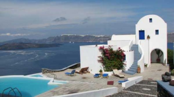 santorini vacanta pe un vulcan