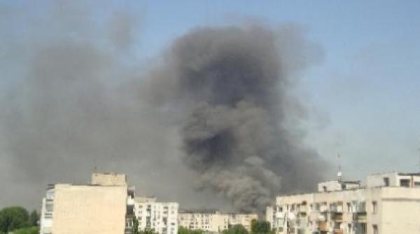 incendiu de proportii in piata resita din capitala