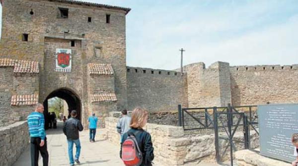 cetatea alba perla pierduta a lui stefan cel mare