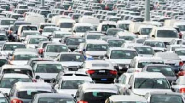 piata auto din romania a scazut cu 50