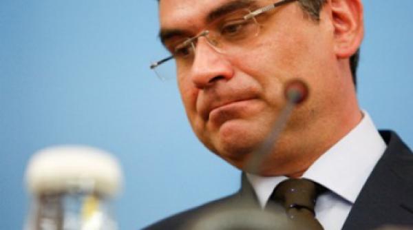 baconschi si a amintit ca are casa de la anl