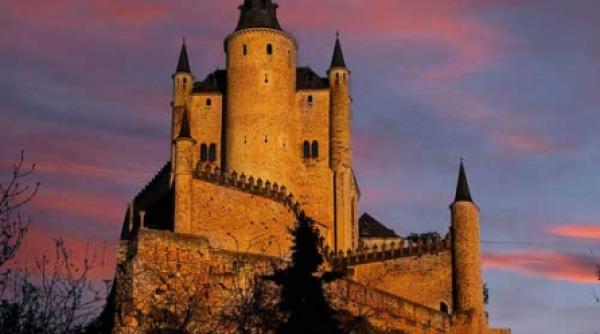 cautand castele in spania