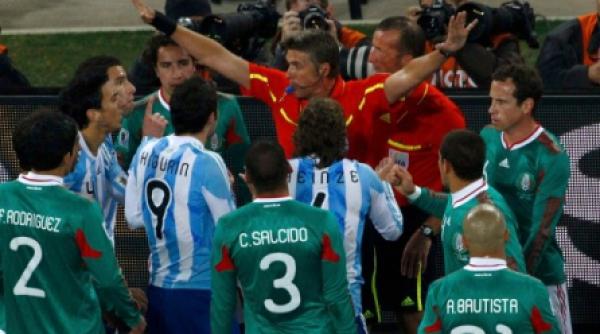 fifa refuza sa comenteze greselile de arbitraj de la ultimele doua optimi