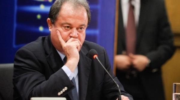 blaga e grav ca primar sa confunzi codurile cu culorile curcubeului