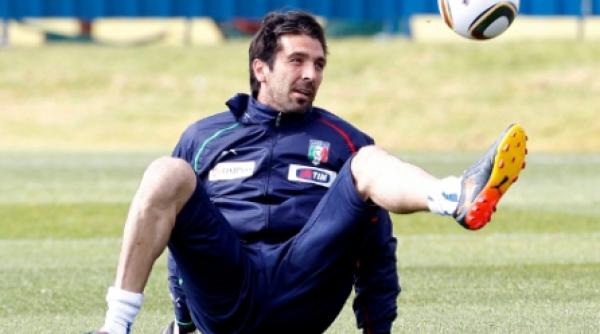 buffon a fost operat si va lipsi 4 luni