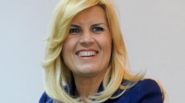 udrea in loc sa faca teledonuri realitatea tv ar trebui sa isi achite datoriile catre fisc