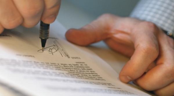 protest al oamenilor de cultura fata de aplicarea cas pe drepturi de autor