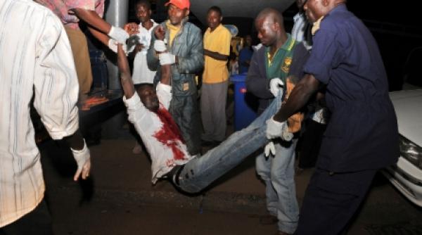 tragedie in uganda 74 de persoane ucise intr un dublu atentat produs in timpul finalei