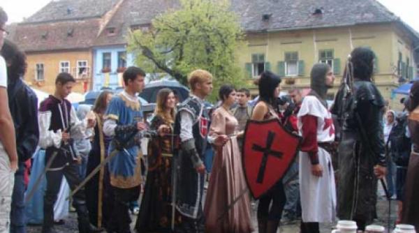 se intorc cavalerii la sighisoara