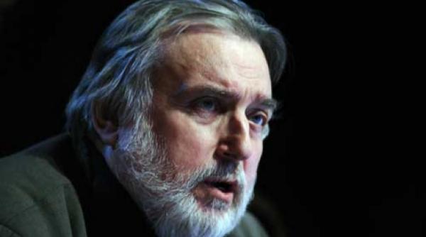 sunt fiul unei tari indelung nefericite