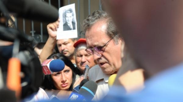 sotul zoei ceausescu inclin sa cred ca socrii mei sunt acolo