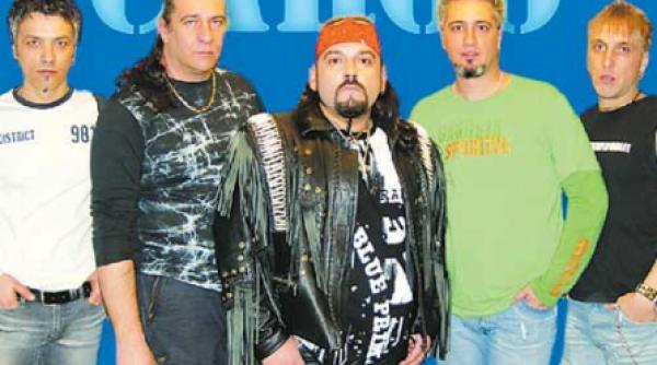 motor show cu trupe rock