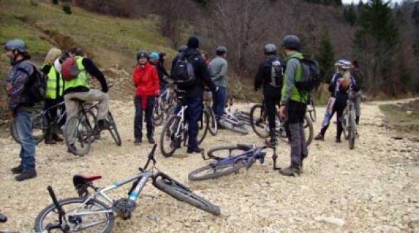 aventuri pe bicicleta