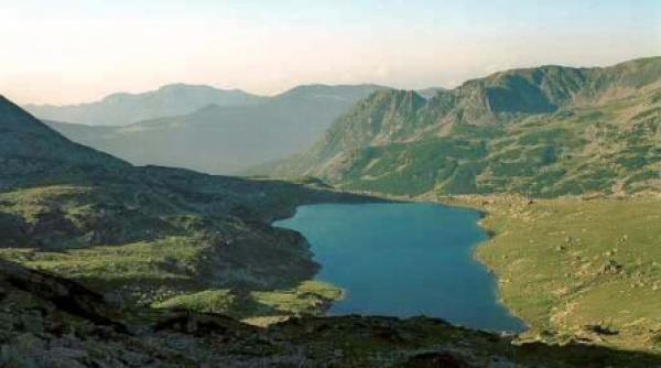 lacuri in care sa te oglindesti vara