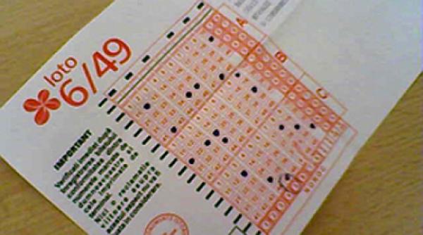 loto 6 49 report de aproape 6 milioane de euro