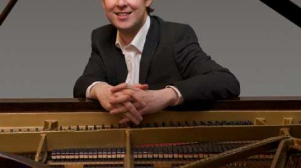 omagiu lui chopin la ateneul roman