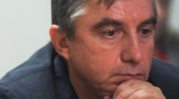 lazescu isi pune fostii colegi consilieri la tvr