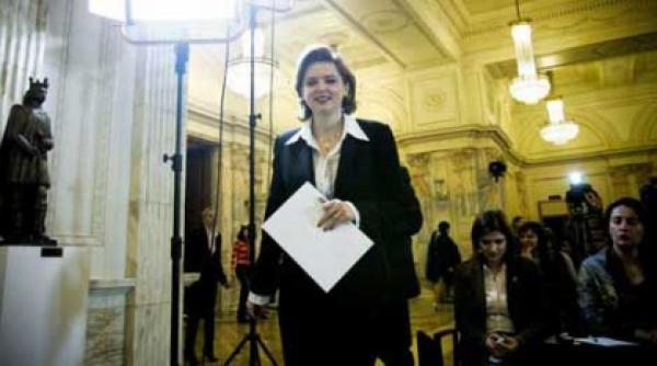 legea ani ii aduce pe parlamentari din vacanta