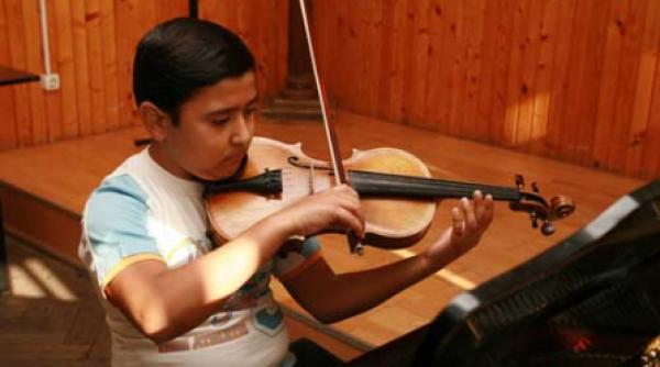 omul zilei mircea dumitrescu