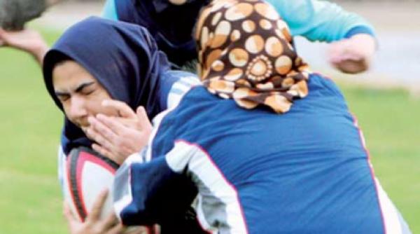 stuff by anuska rugby cu maghnach