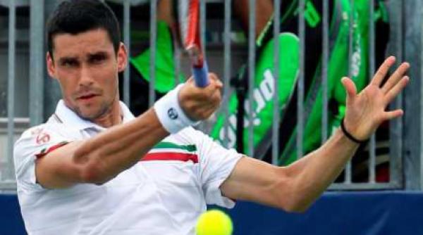 victor hanescu s a calificat in optimi la toronto