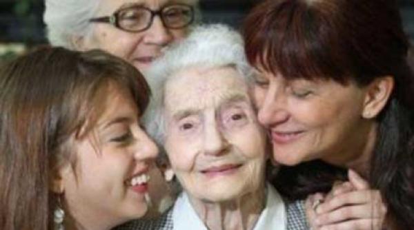 maria ruican un centenar emigrant