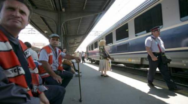 salariatii cfr calatori intra in somaj tehnic