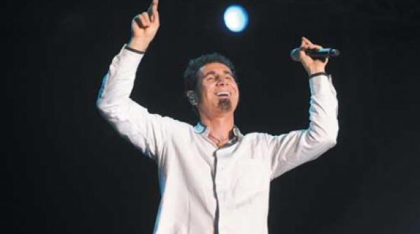 va aparea un cd cu tankian tatal si fiul