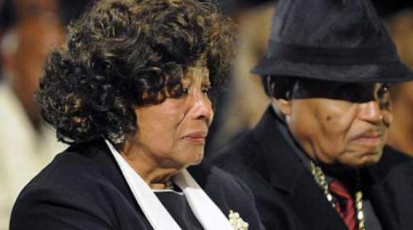 parintii lui michael jackson divorteaza