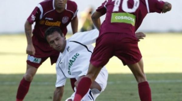 campioana in genunchi