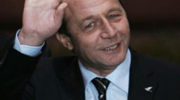 boureanu si pelinel vand poze cu basescu