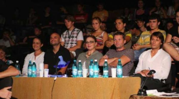 hop ul 13 insotit de moftul lui caragiale