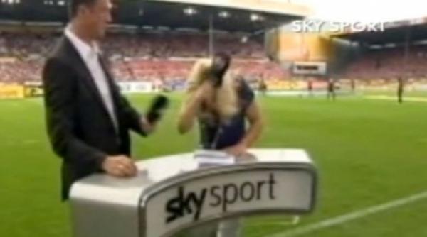 jessica kastrop dureroasa lovitura cu capul video