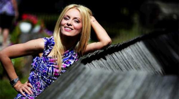 simona gherghe observator monden