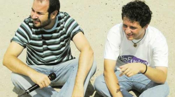 bocanci ochi si urechi la padina